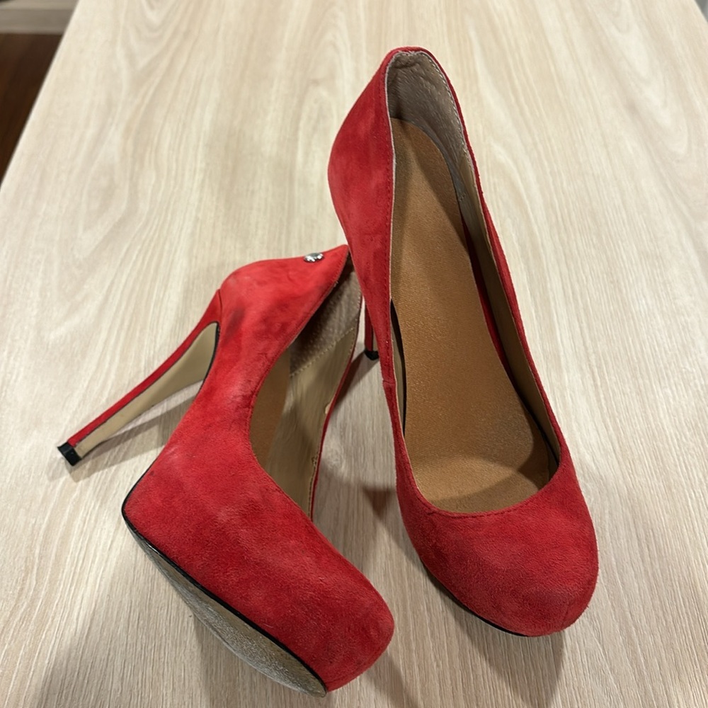 BCBG suede Red Women's Pumps Size 6
